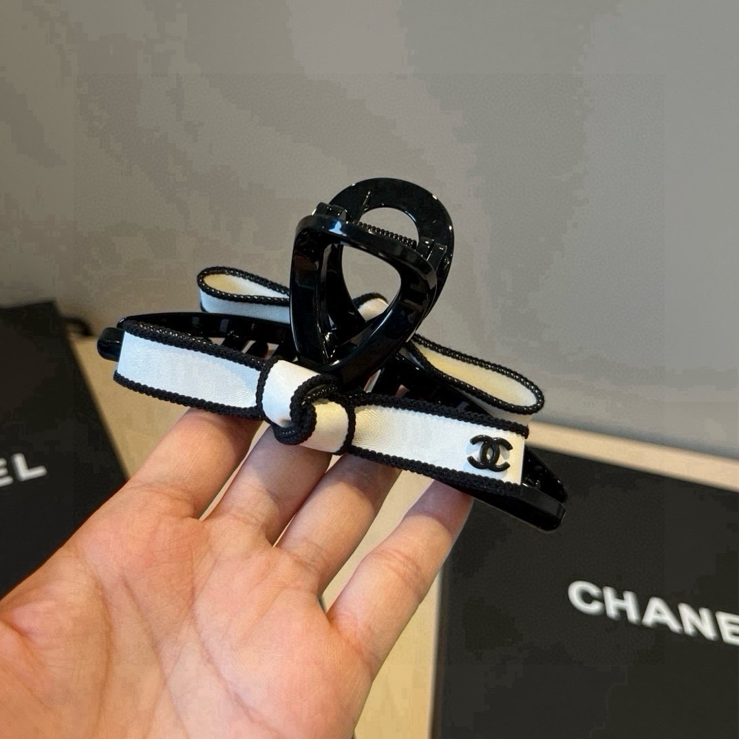 pChanel香奈儿发夹