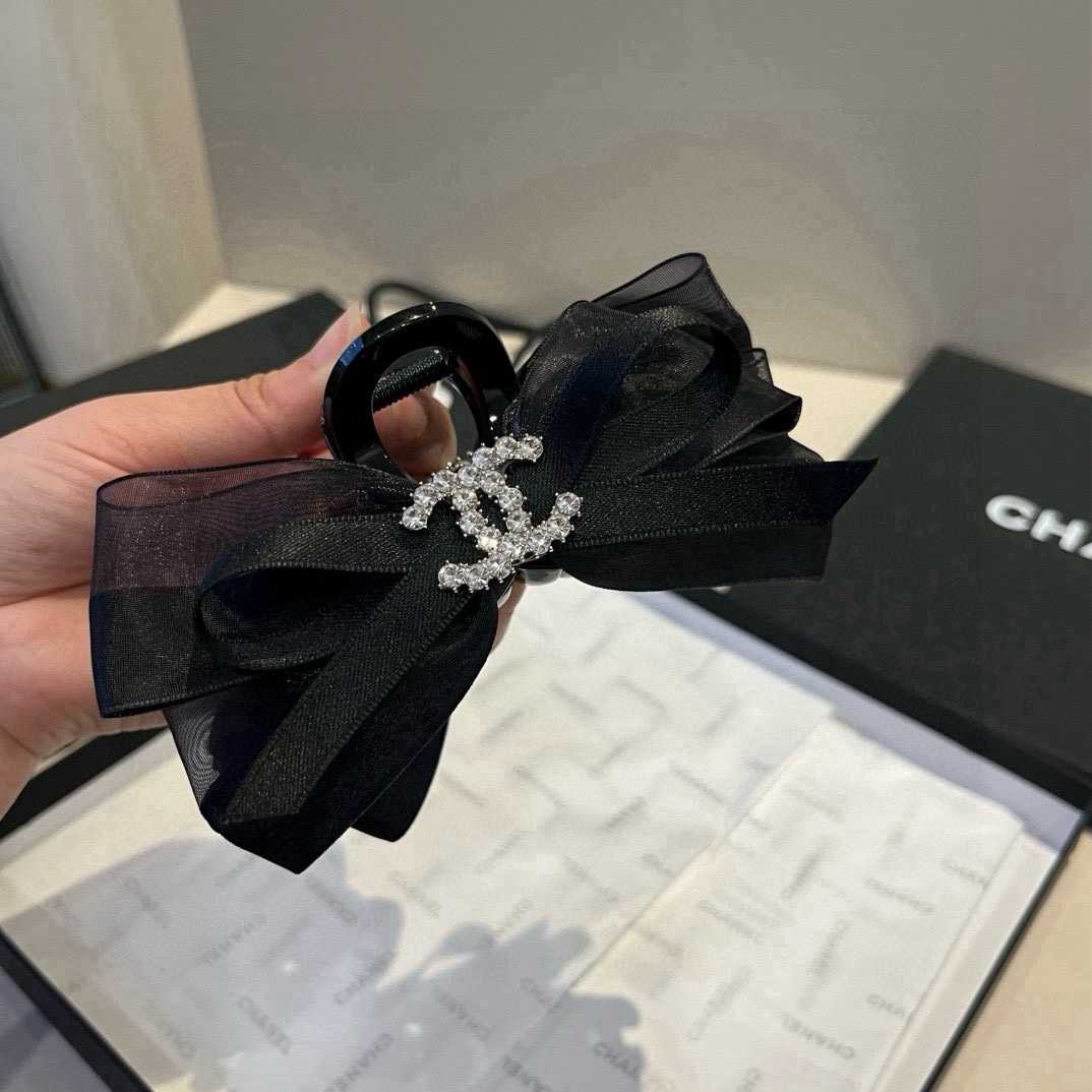 pChanel香奈儿新款发夹