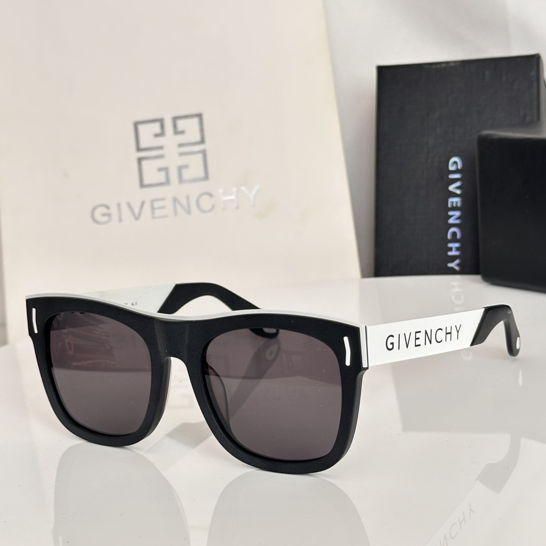 ‼️经典永不过时GIVENCHY *GV7016Size:53-15-145👍