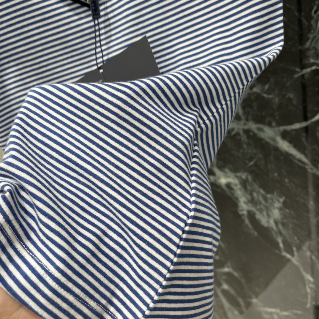 PD 26春夏新款 条纹针织背心 红色撞色边框超吸睛，简约又活力满满!贴身舒适夏天穿超合适 胸前三角Lo