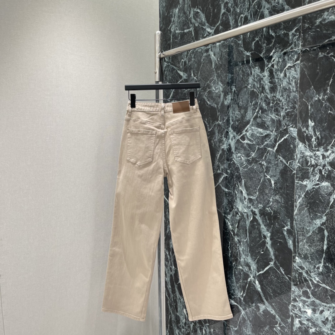 💰270brunello cucinell 26春夏新款 卡其色阔腿裤 采用斜纹棉面料 垂感好又透气 日