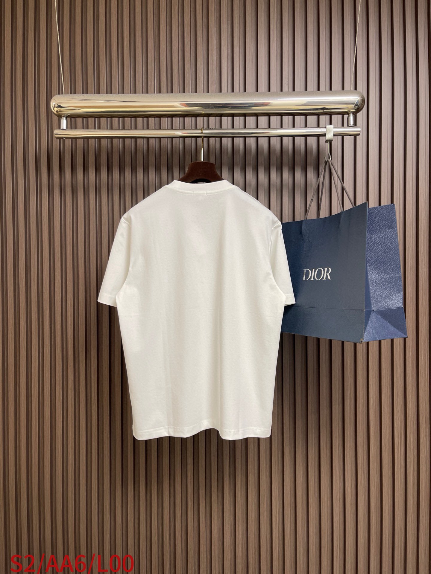 🛒🛒Loewe 徽标撞色胶印logo短袖T恤，简约清新风格，彰显出高品格的气质，采用260g精梳棉面料，