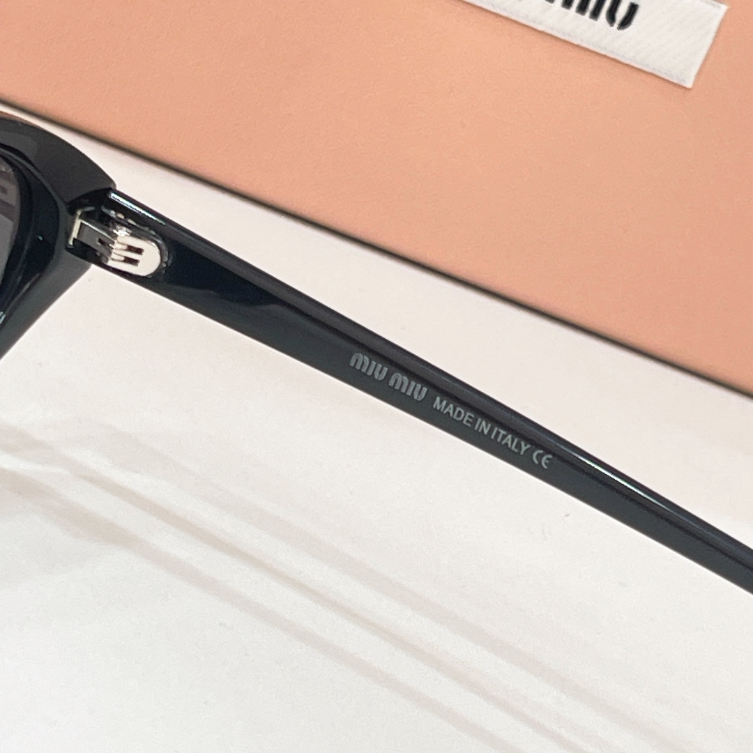 MIU M*🎀🎀🎀MODEL:SMU 60WS🎀🎀🎀SIZE：57口17-150🎀🎀🎀