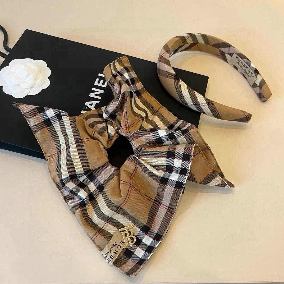 pBurberry巴宝莉格子发圈