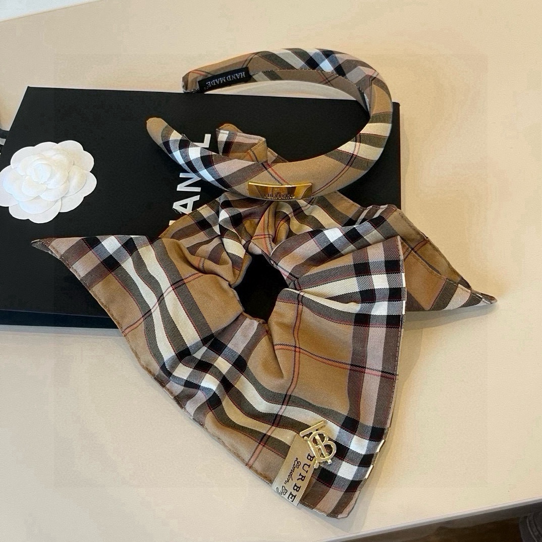 pBurberry巴宝莉格子发圈