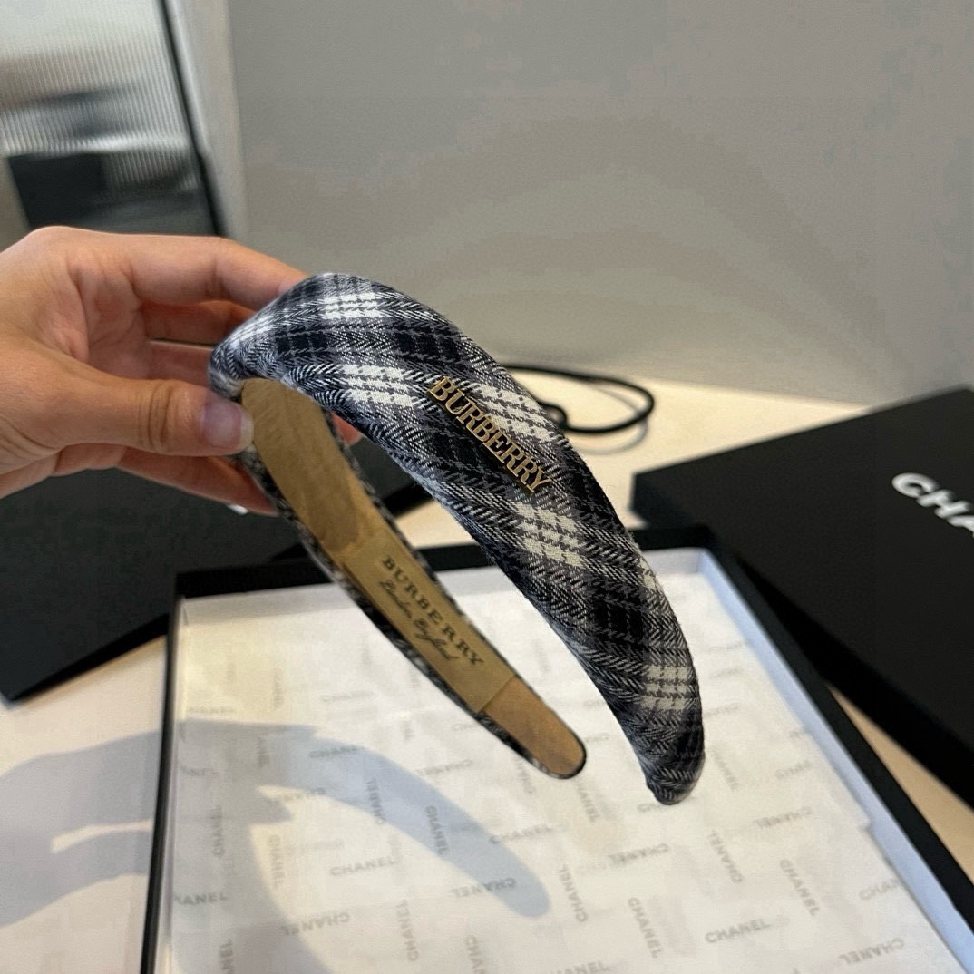 pBurberry巴宝莉格子发箍