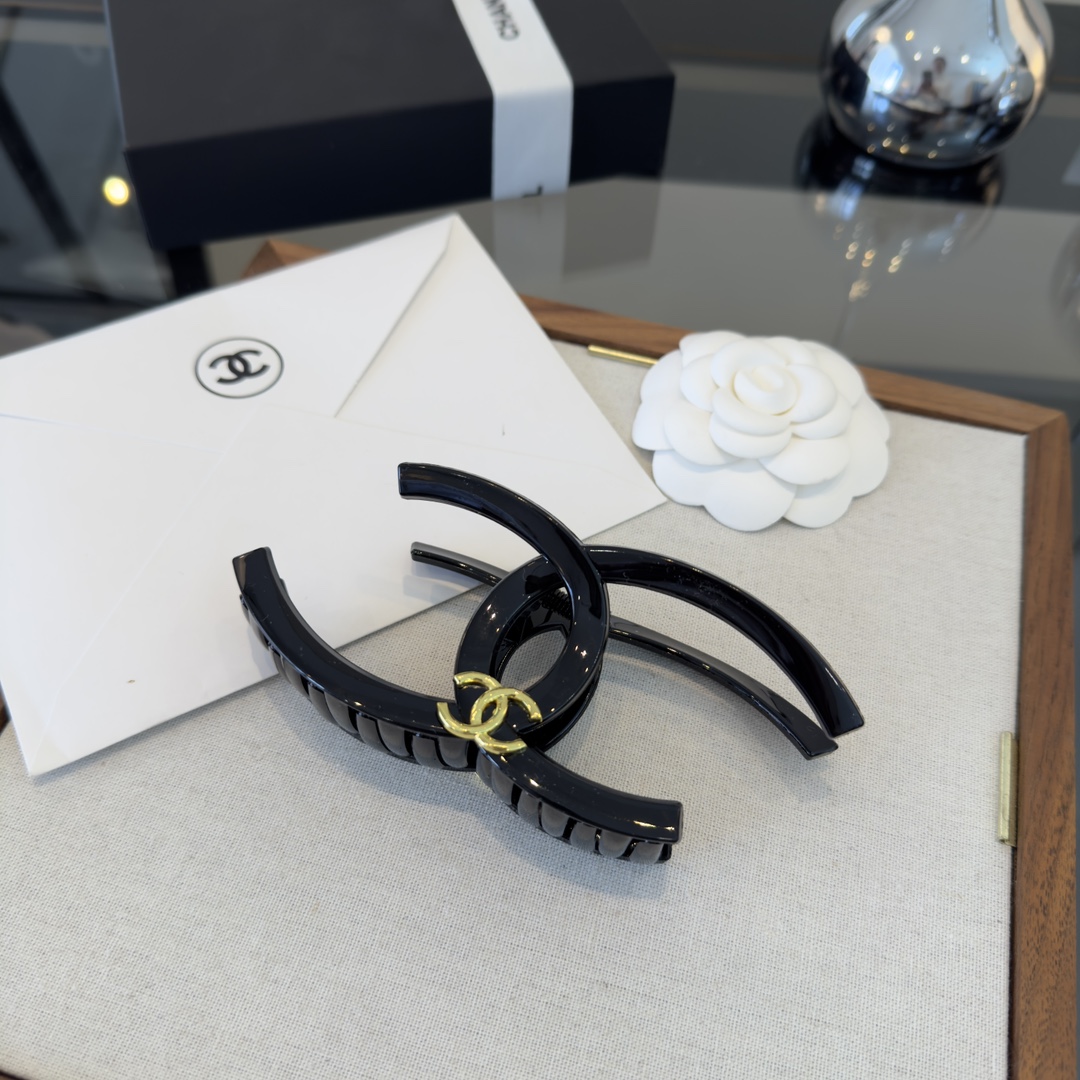 pChanel香奈儿发夹