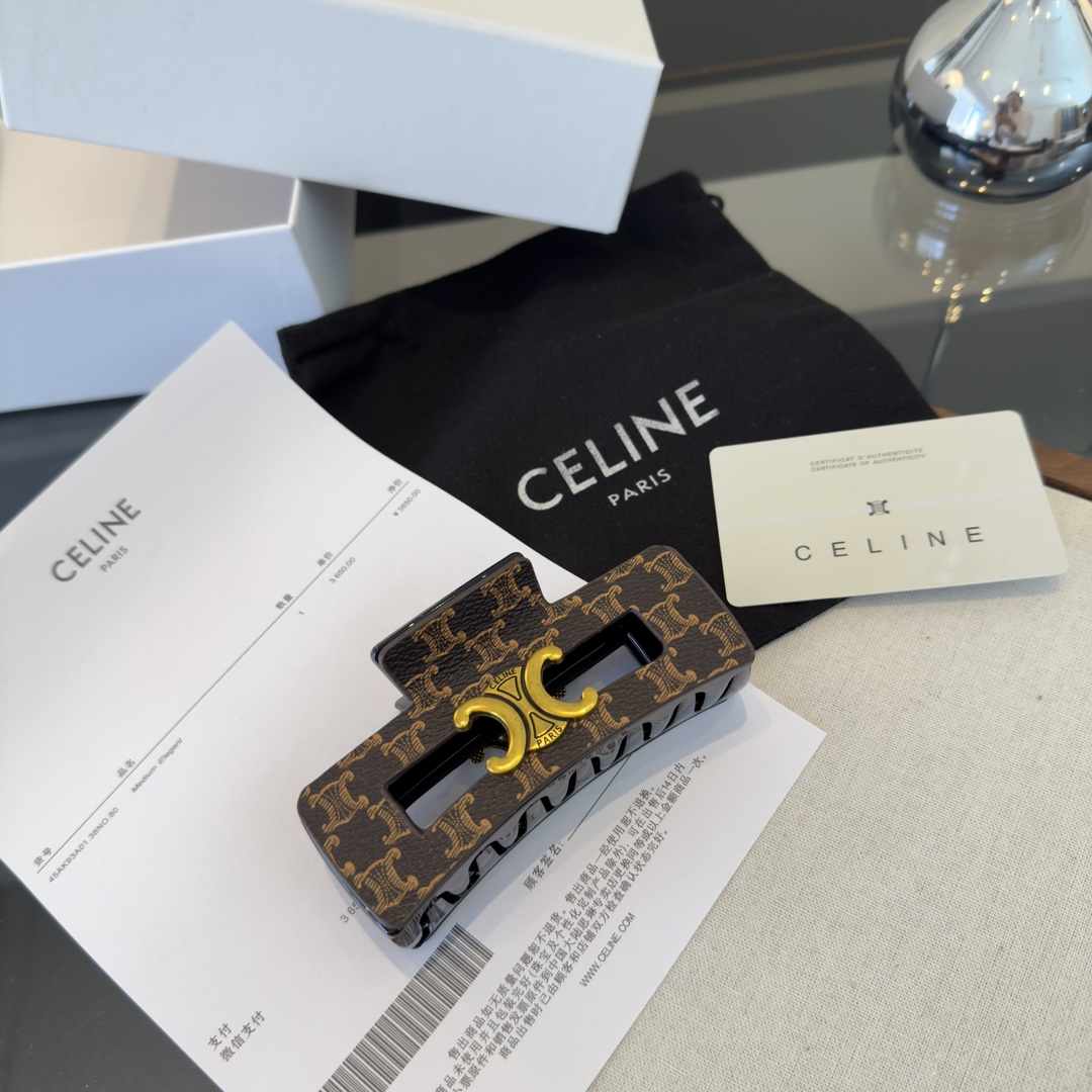p Celine赛琳新款发夹