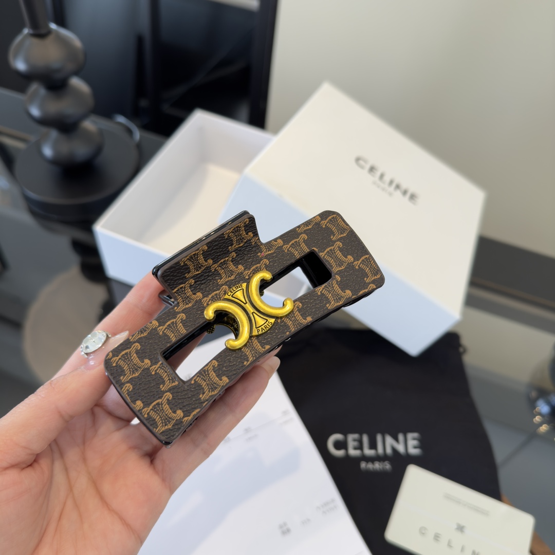 p Celine赛琳新款发夹