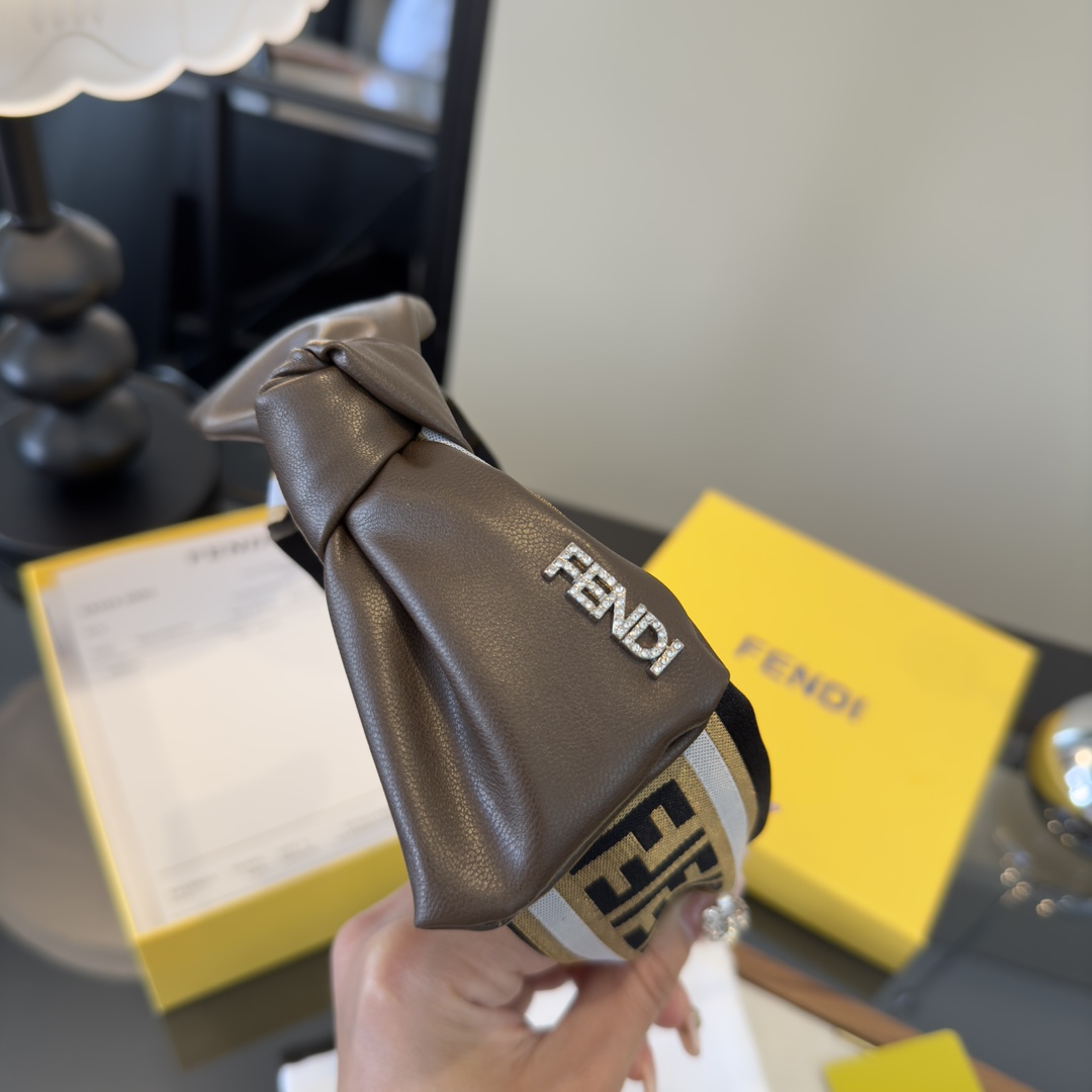 p芬迪芬迪新款发箍