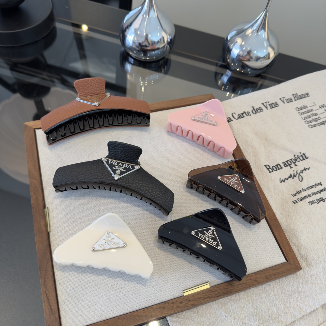 p（单个）PRADA普拉达发夹