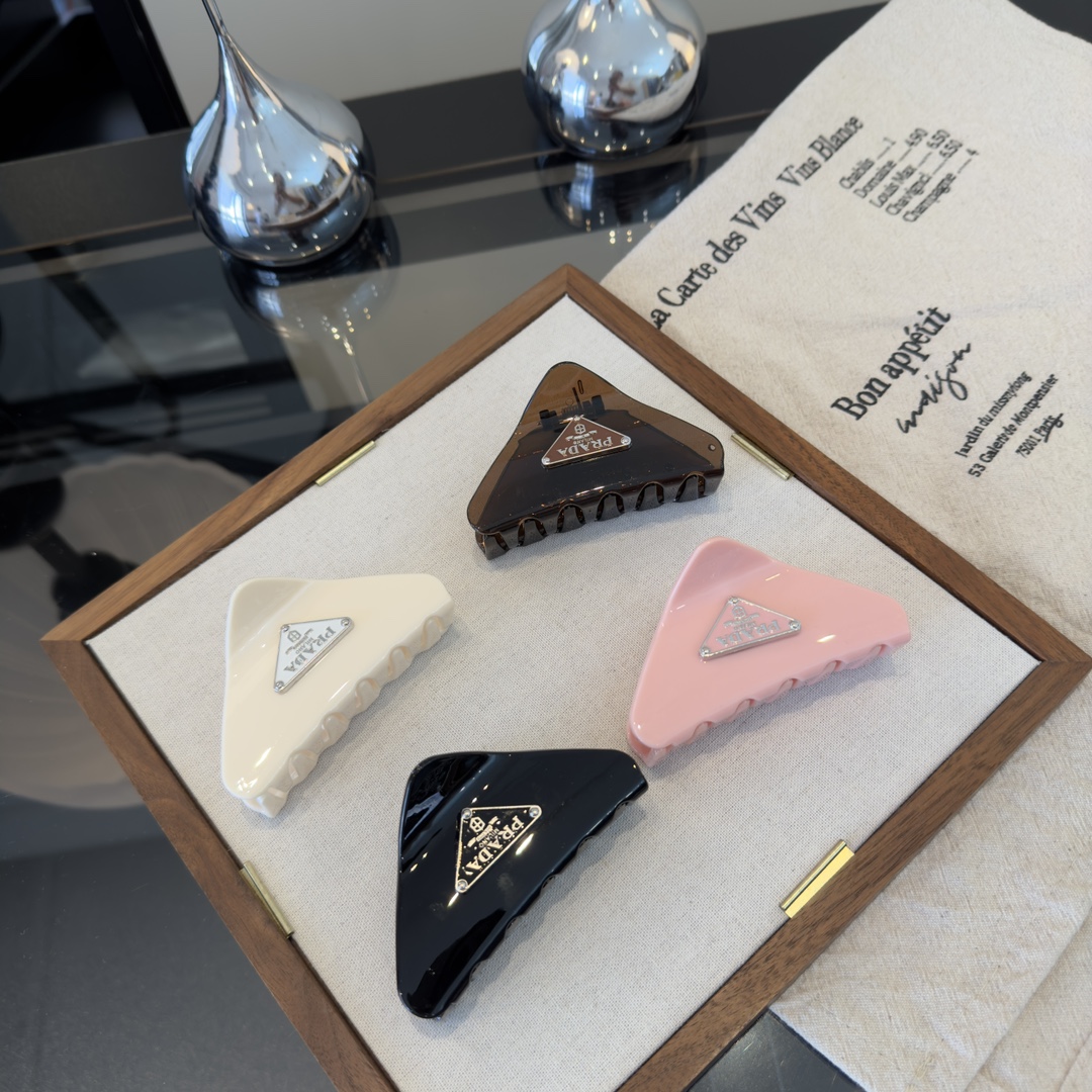 p（单个）PRADA普拉达发夹