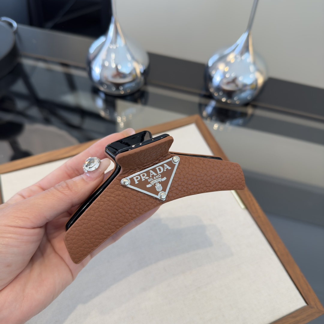 p（单个）PRADA普拉达发夹