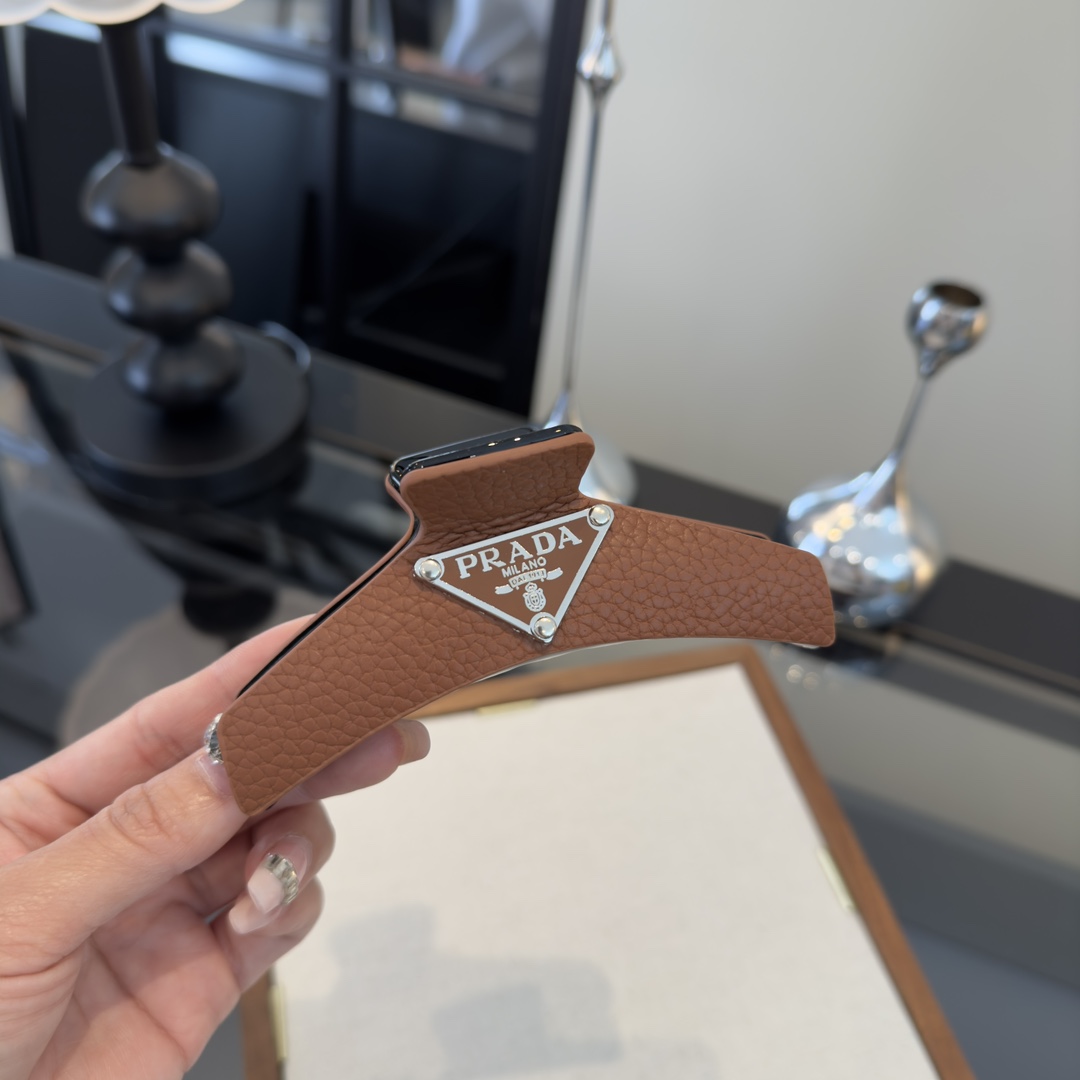 p（单个）PRADA普拉达发夹