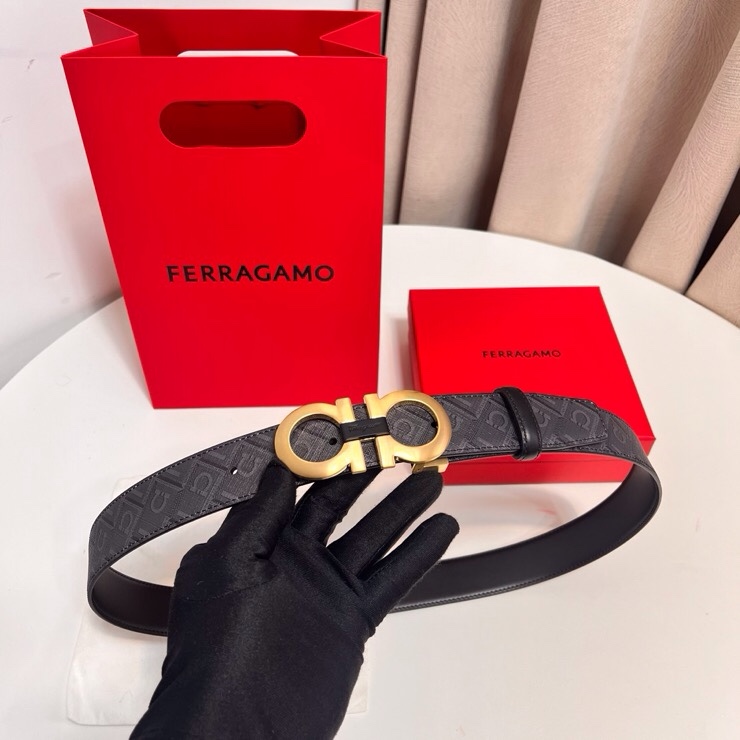 Ferragamo 双面皮带饰有明缝针迹 融蕴休闲魅力 双色设计
