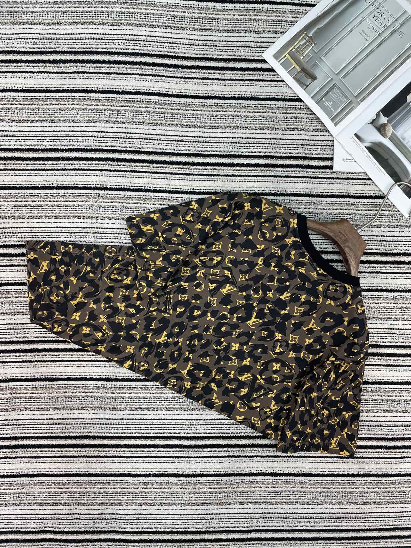 LV Kvinner LV New T “ ” oversize — photo 8