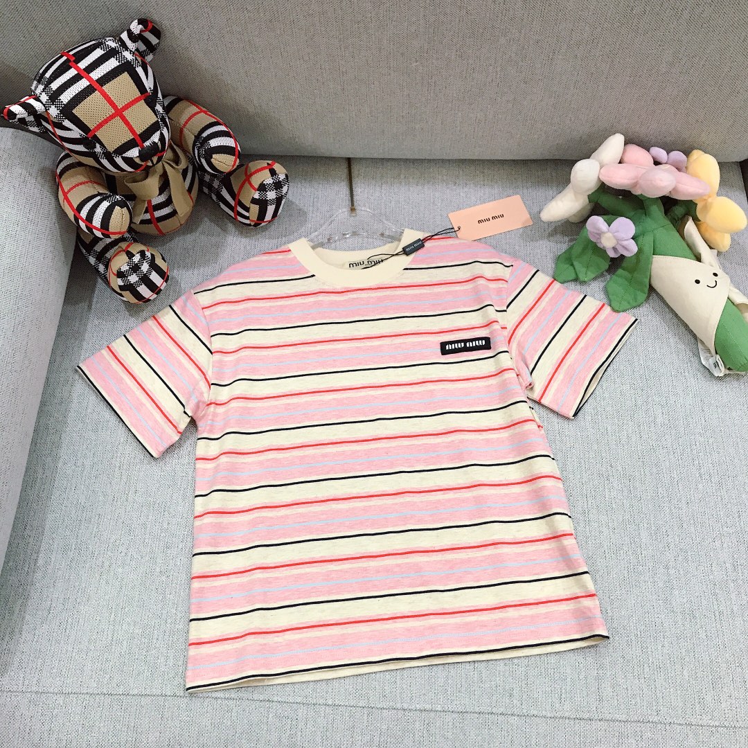 Alta costura solo cambio de talla. Tallas: 110-160. Camiseta MIUMIU de rayas retro de dos colores. Confeccionada en tej…