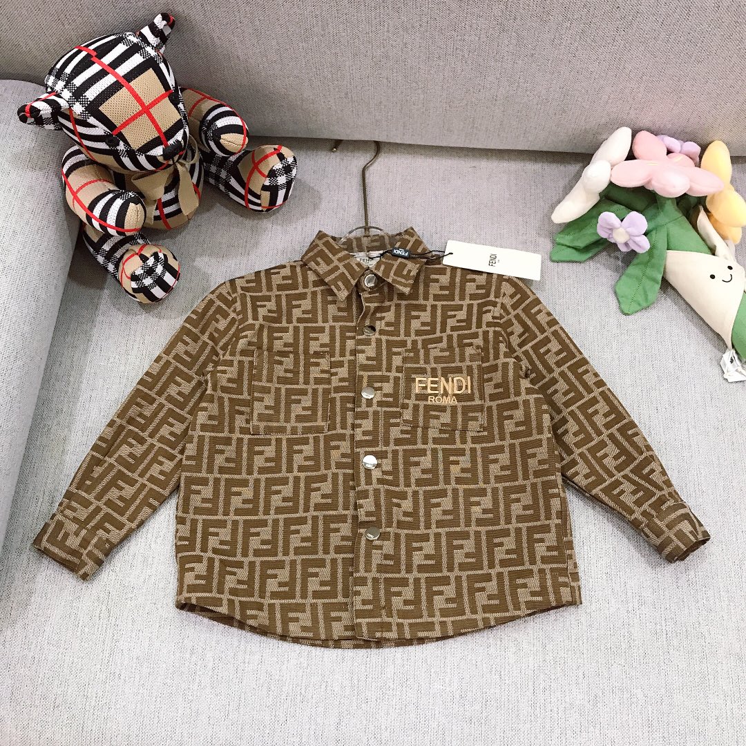 Alta costura solo cambio de talla. Tallas: 90-150 FEND* Estilo moderno y de moda ~ Chaqueta de vaquero. Réplica 1:1 🔥 …