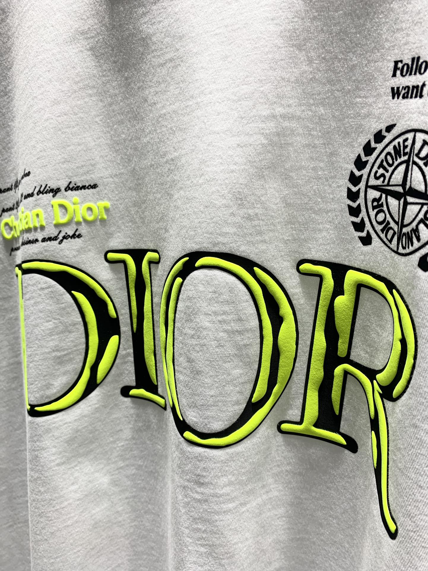 Dior 隔天 不退换Dior 立体压胶联名T恤