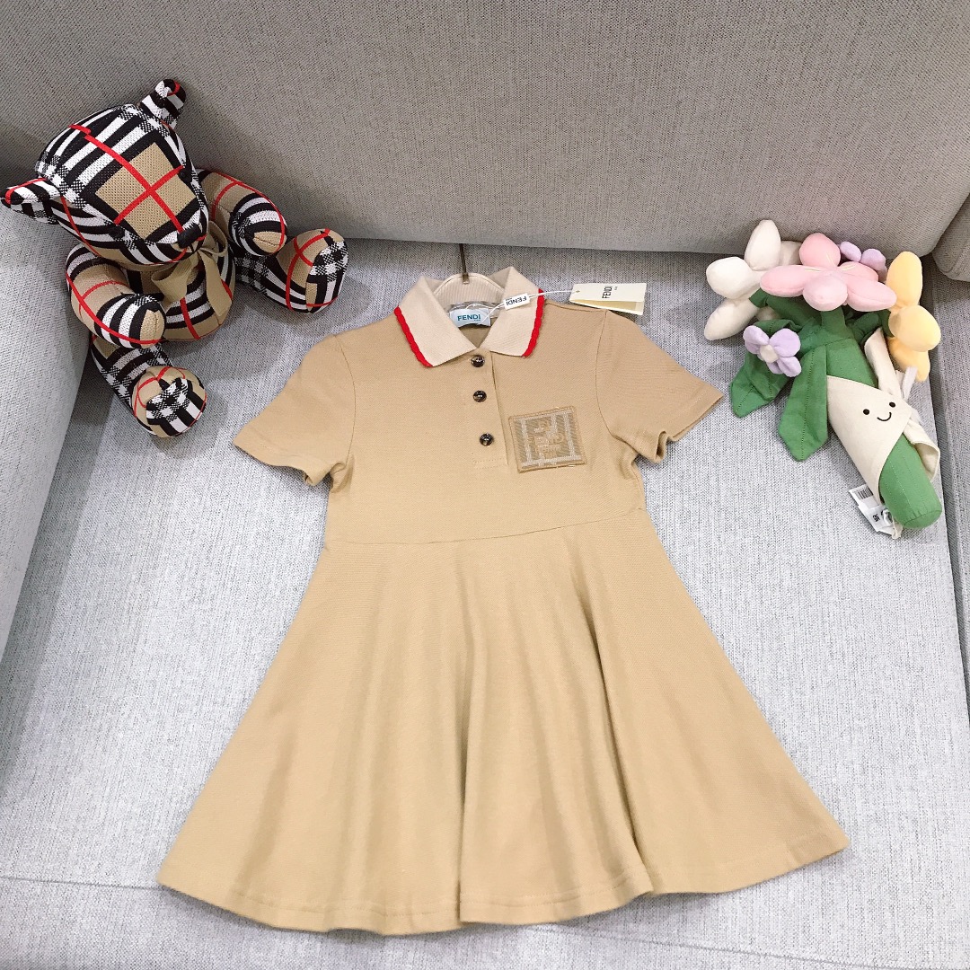 Alta costura solo cambio de talla. FEND* 🌴 Modelo para hermanos y hermanas. Vestido polo de cuello pequeño. Diseño de …
