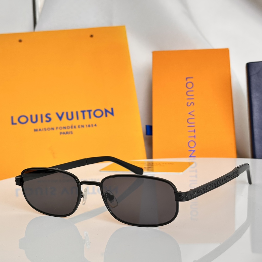 ‼️LOUIS VUITTO*米兰春夏新款～标志性花卉徽标logo镜腿，搭配时尚小方框MODEL：Z29