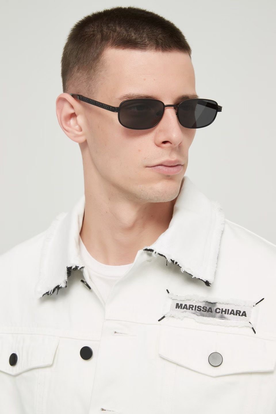 ‼️ 模特图 LOUIS VUITTO*米兰春夏新款～标志性花卉徽标logo镜腿，搭配时尚小方框MODE