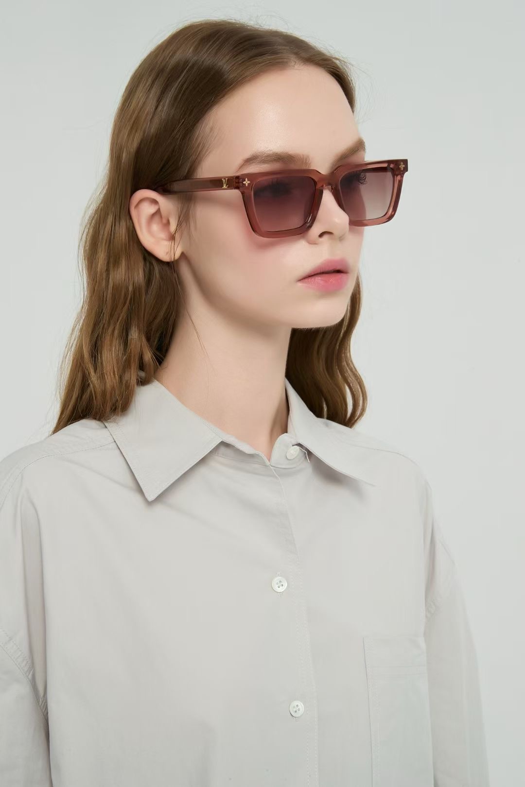 P‼️ 模特图 LOUIS VITTO*LV Aura Square太陽眼鏡是路易威登彰顯精湛工藝及標誌