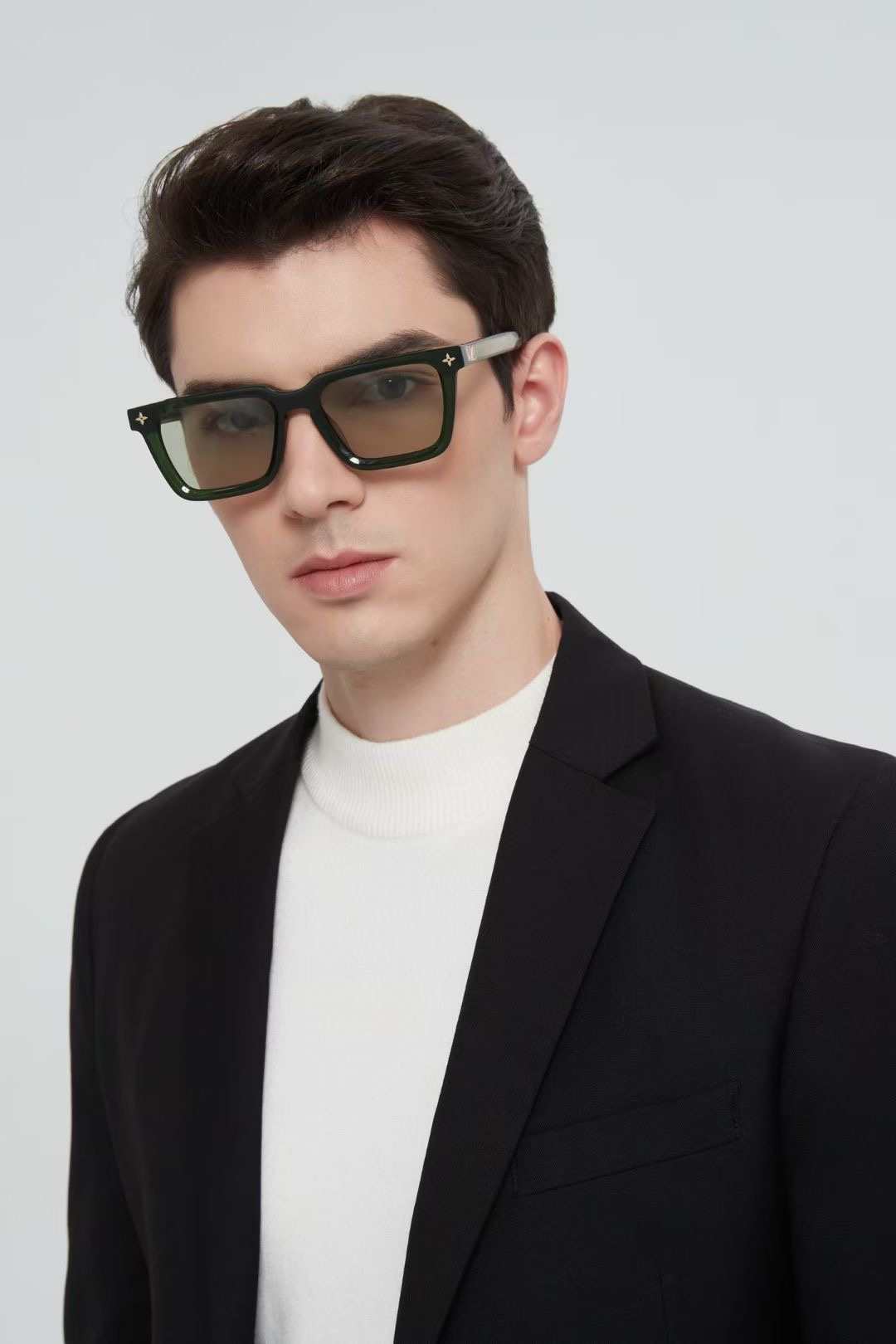 P‼️ 模特图 LOUIS VITTO*LV Aura Square太陽眼鏡是路易威登彰顯精湛工藝及標誌