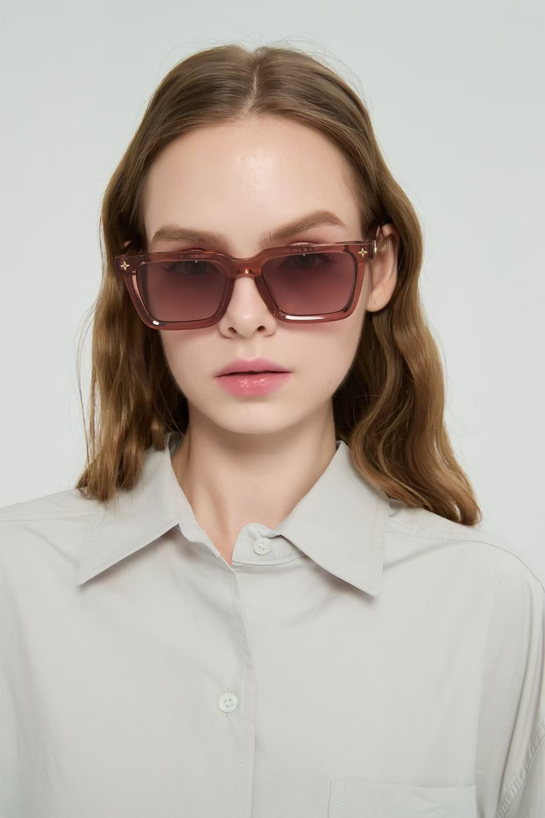 P‼️ 模特图 LOUIS VITTO*LV Aura Square太陽眼鏡是路易威登彰顯精湛工藝及標誌