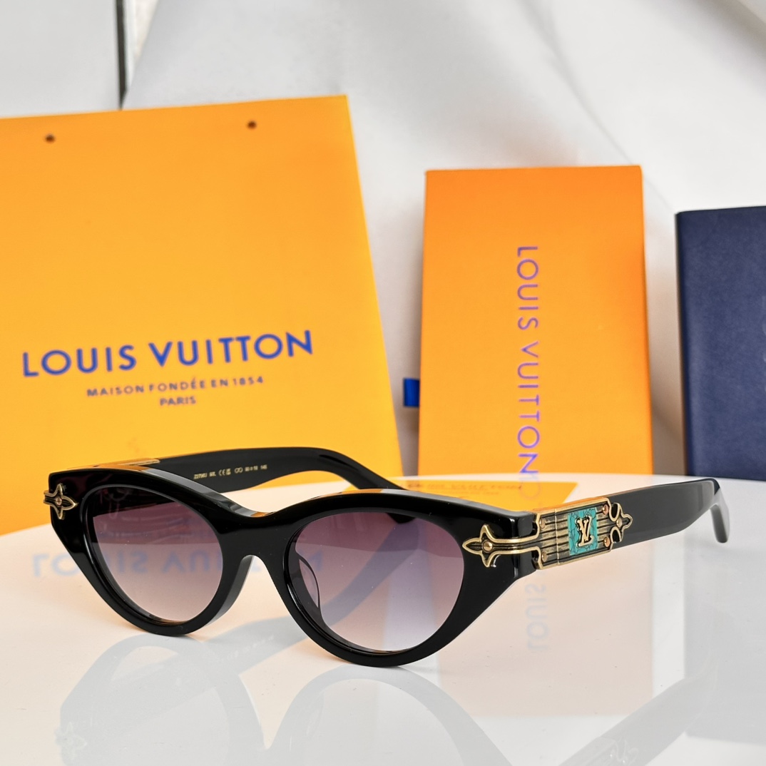 变色片‼️LOUIS VUITTO*镜框点缀着古铜色五金配件半字母组合钉花曲线周围的前面，而一个复杂的工