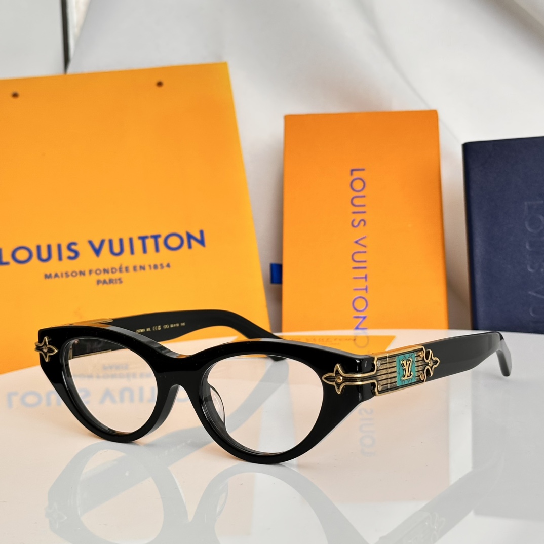 变色片‼️LOUIS VUITTO*镜框点缀着古铜色五金配件半字母组合钉花曲线周围的前面，而一个复杂的工