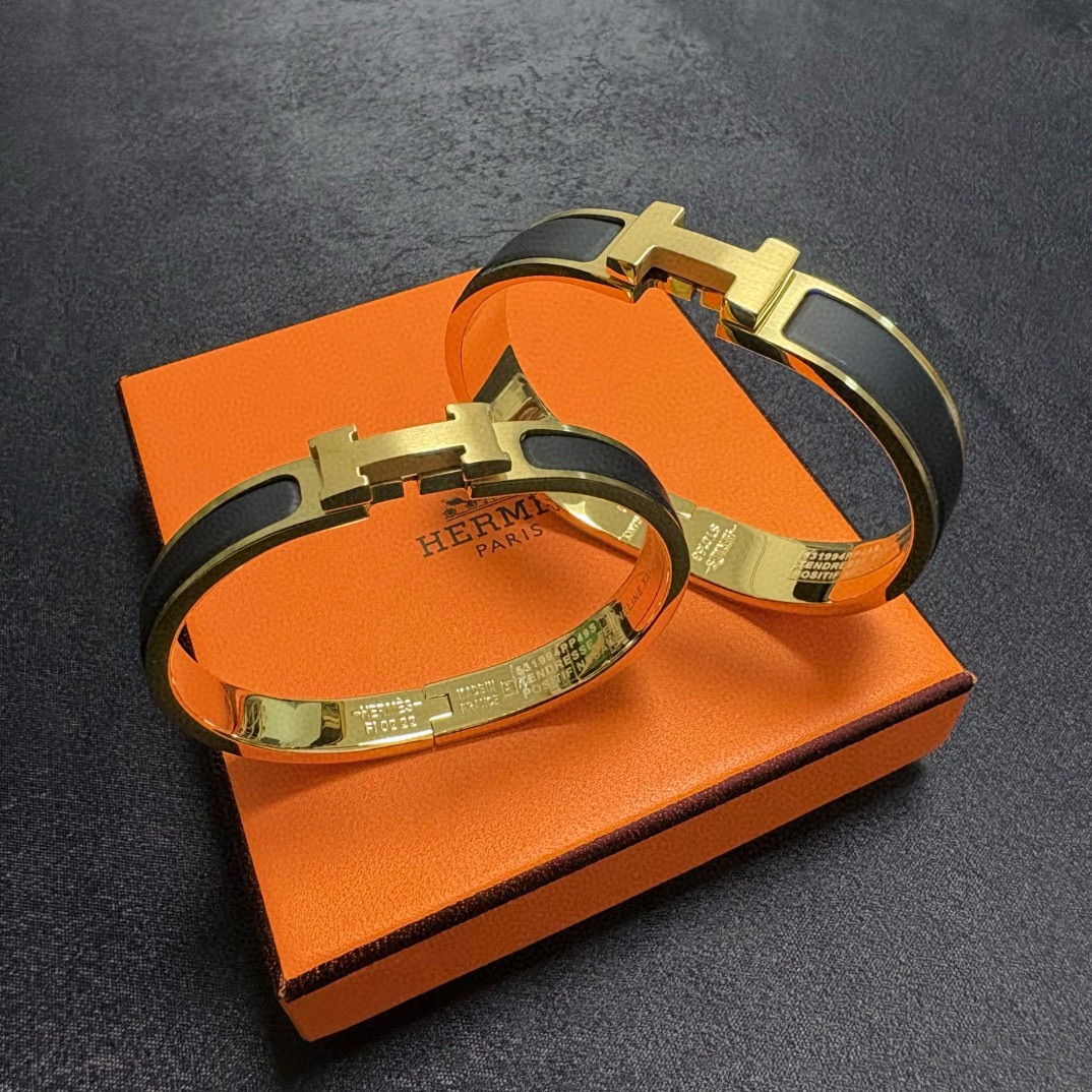 Hermès 爱马仕So Black 黑武士金色金边黑色磨砂手镯｜手镯；宽版尺寸17号、19号、21号 窄版8mm尺寸：17/19号