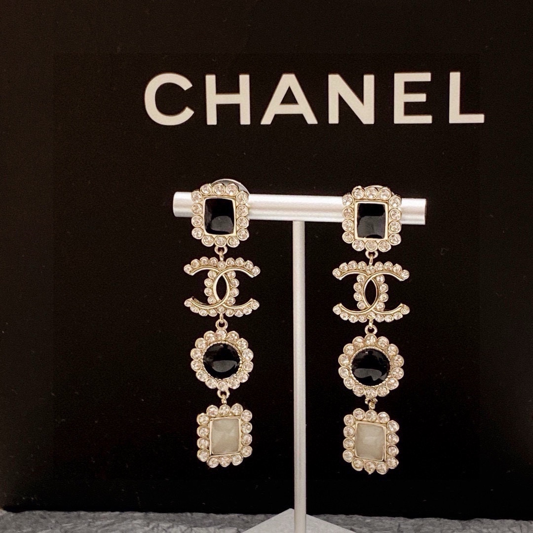 Chanel 美丽永远敌不过 黄金时期的香奈就是最