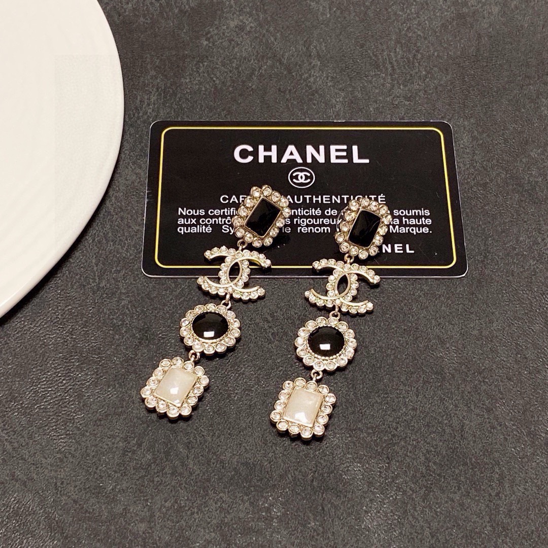 Chanel 美丽永远敌不过 黄金时期的香奈就是最