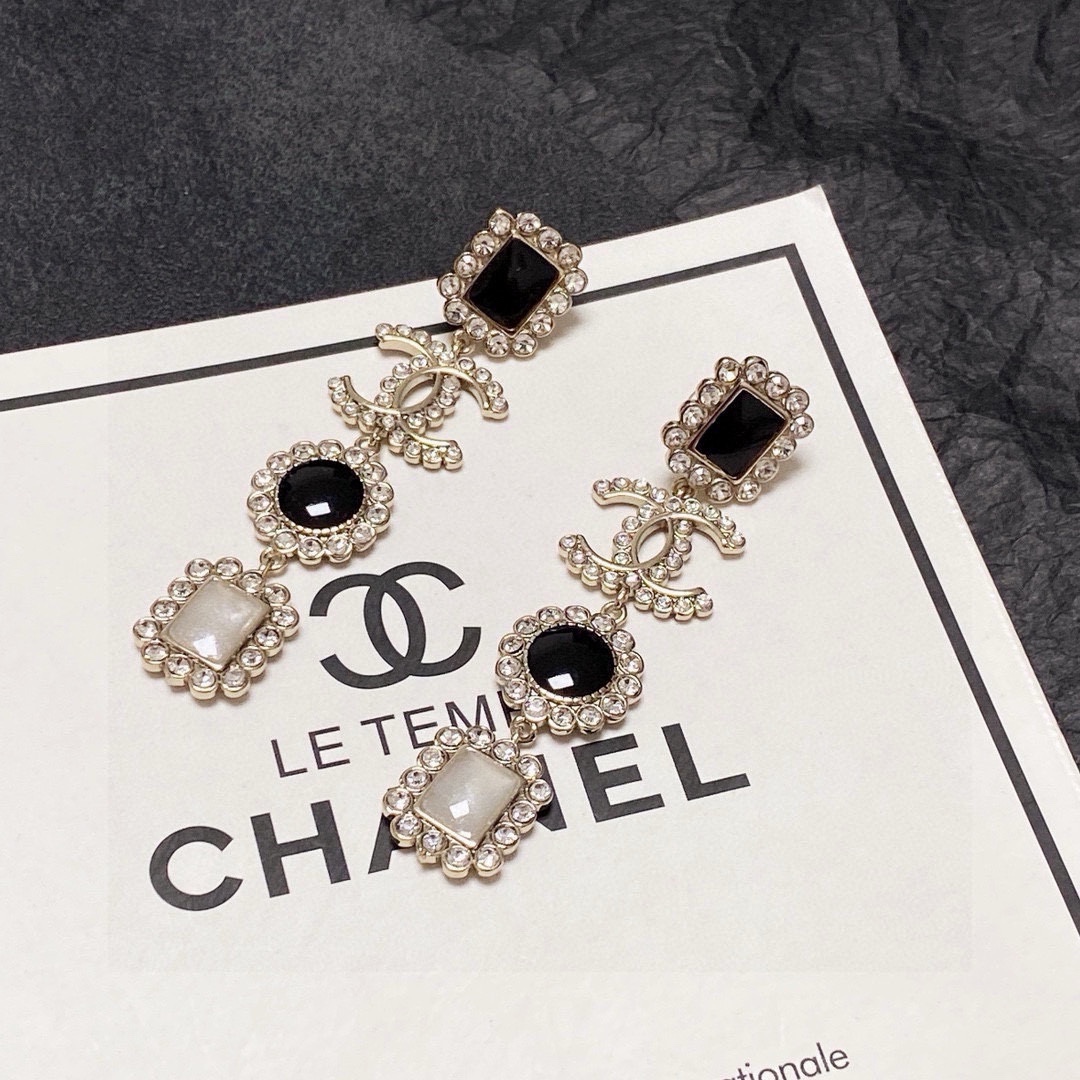 Chanel 美丽永远敌不过 黄金时期的香奈就是最