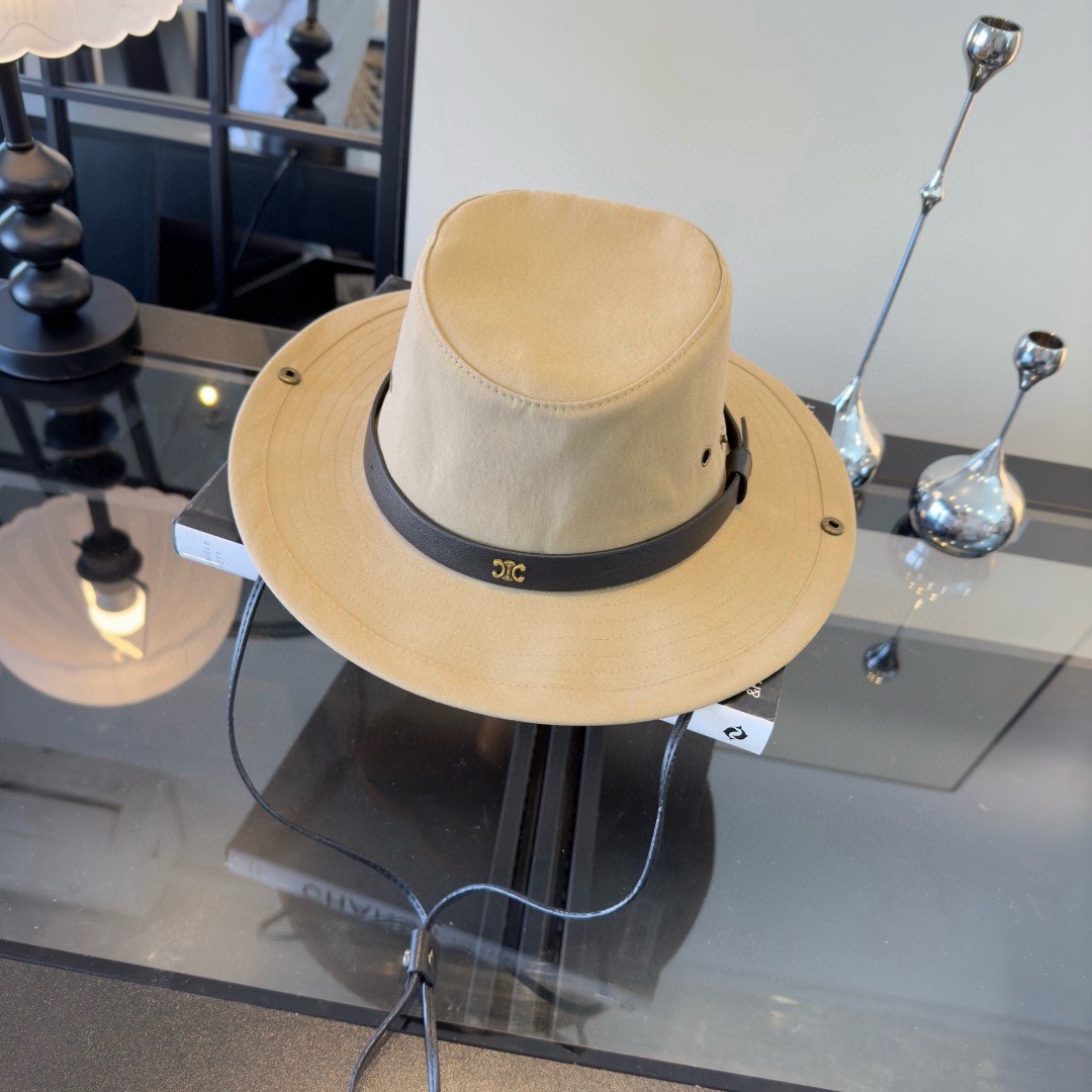 NO:743038,Celine new knight hat, sun visor cap, head circumference 57cm hat, straw hat, fisherman hat, baseball cap, hat, celine, celine, espadrilles, hats19860909Celine赛琳新款骑士帽,遮阳鸭舌帽,头围57cm帽子草帽渔夫帽棒球帽,帽子,celine,celine,espadrilles,hats,hat
