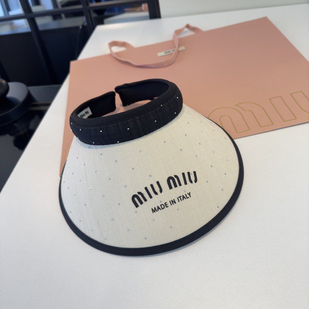 Pmiumiu缪缪新款遮阳空顶帽，头围57cm