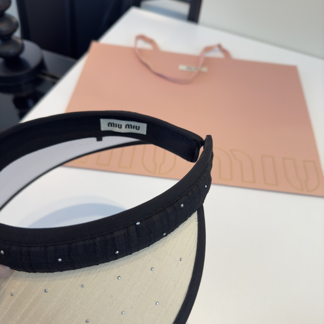 Pmiumiu缪缪新款遮阳空顶帽，头围57cm