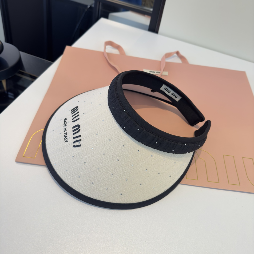 Pmiumiu缪缪新款遮阳空顶帽，头围57cm