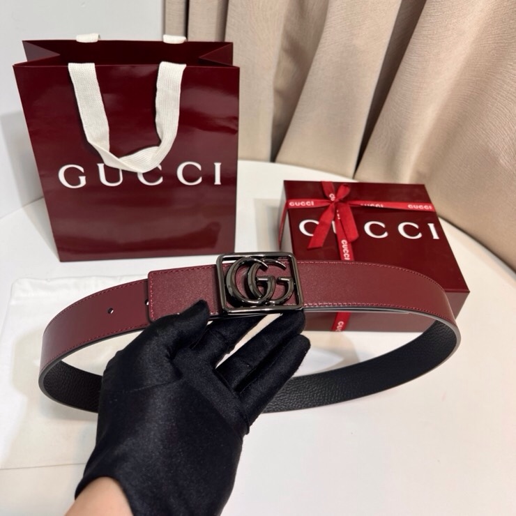 UCCI 新款 GG Marmont系列引入了受档案启发的轮廓