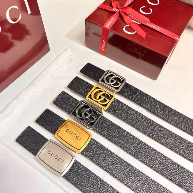 GUCCI 新款 GG Marmont系列引入了受档案启发的轮廓
