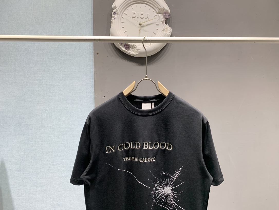 Dior 不退换Dior 封面印花刺绣T恤