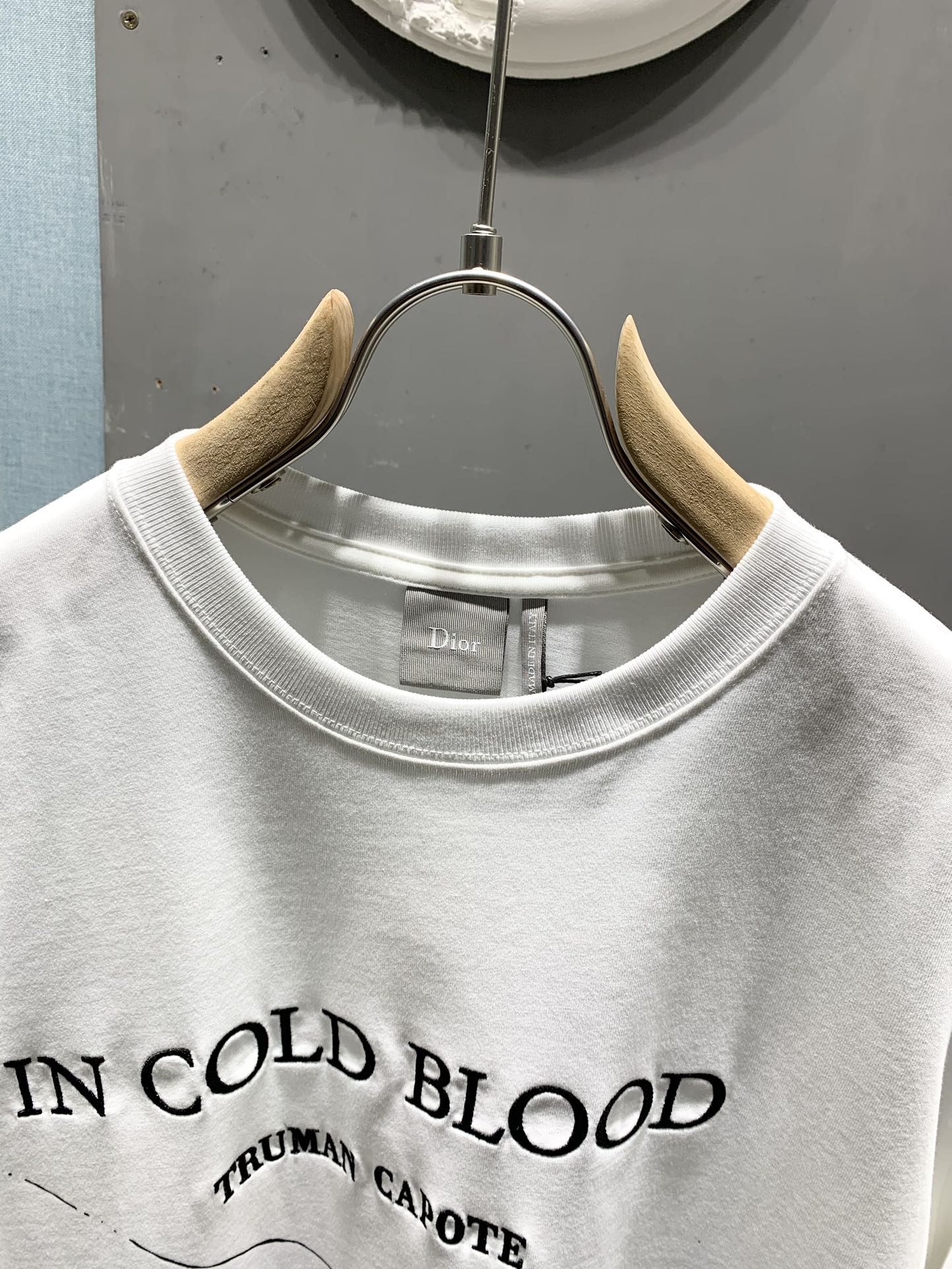 Dior 不退换Dior 封面印花刺绣T恤