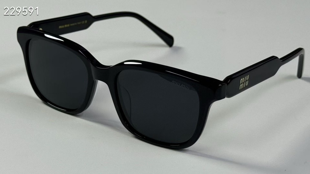 ‼️ 模特图 MIU M*🎀🎀🎀MODEL:VMU02Z🎀🎀🎀SIZE：55口19-145🎀🎀🎀