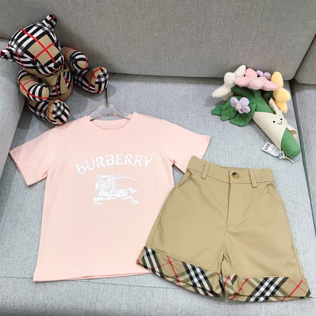Alta costura solo cambio de talla. Tallas: 90-150 BURBERR* Conjunto [Camiseta de algodón puro + Pantalones cortos de al…