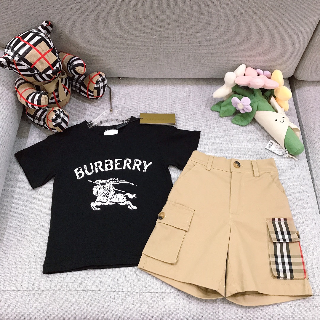 Alta costura solo cambio de talla. Tallas: 90-150 BURBERR* Conjunto [Camiseta de algodón puro + Pantalones cortos de al…