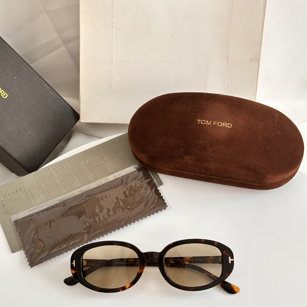 TOM FORD Eyewear FT1364 Acetate Oval