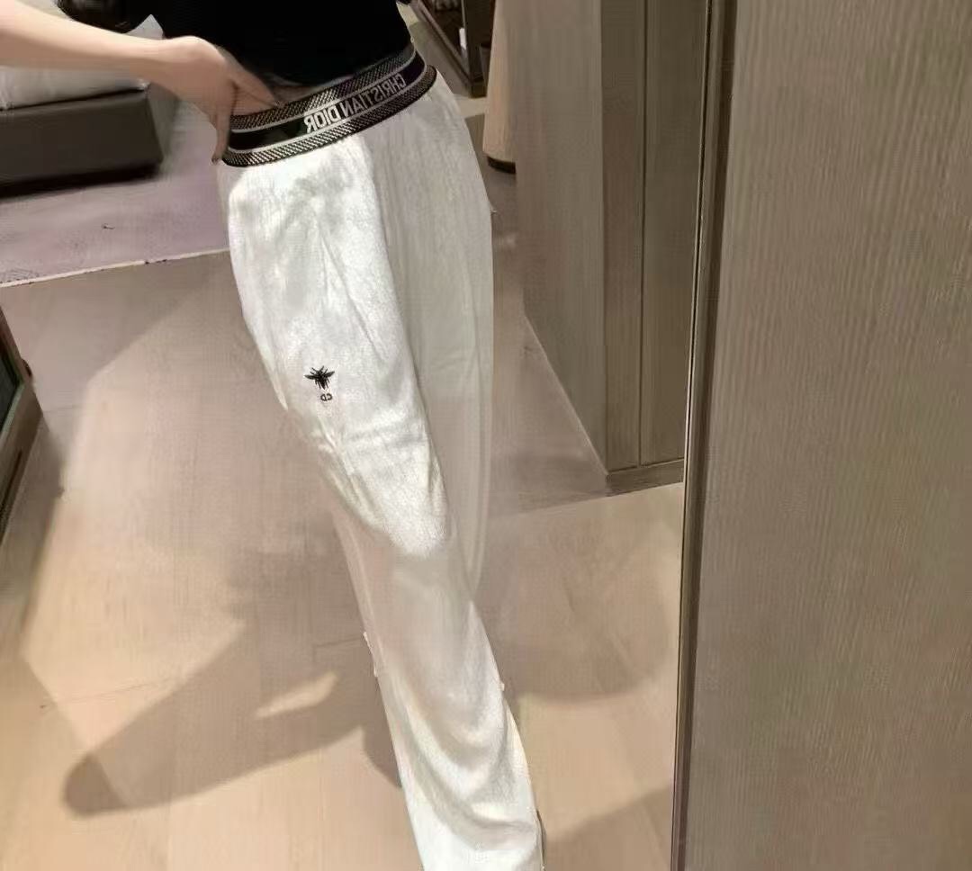 NO:755612,Model number 20261625 Dio* new CD little bee embroidery letter web high-waisted casual trousers, off-white, coffee, khaki, black, S-XXL, [M size waist 64 elastic, length 107; weight 0.385kg], Dior-clothing, dior, dior,19860909款号20261625 Dio*新款 CD小蜜蜂刺绣 字母织带高腰休闲长裤,米白色,咖色,卡其色,黑色,S-XXL,【M码腰围64弹力,长107；重量0.385kg】,迪奥-服装,dior,dior,,Women's clothing