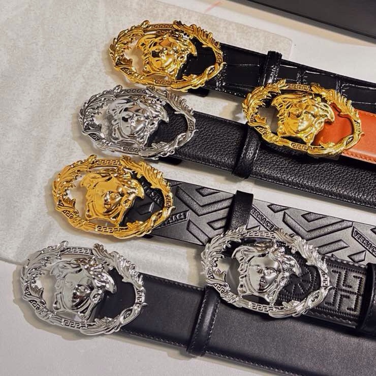 范思哲 新款 牛皮革腰带 点缀Buckle Crest配件