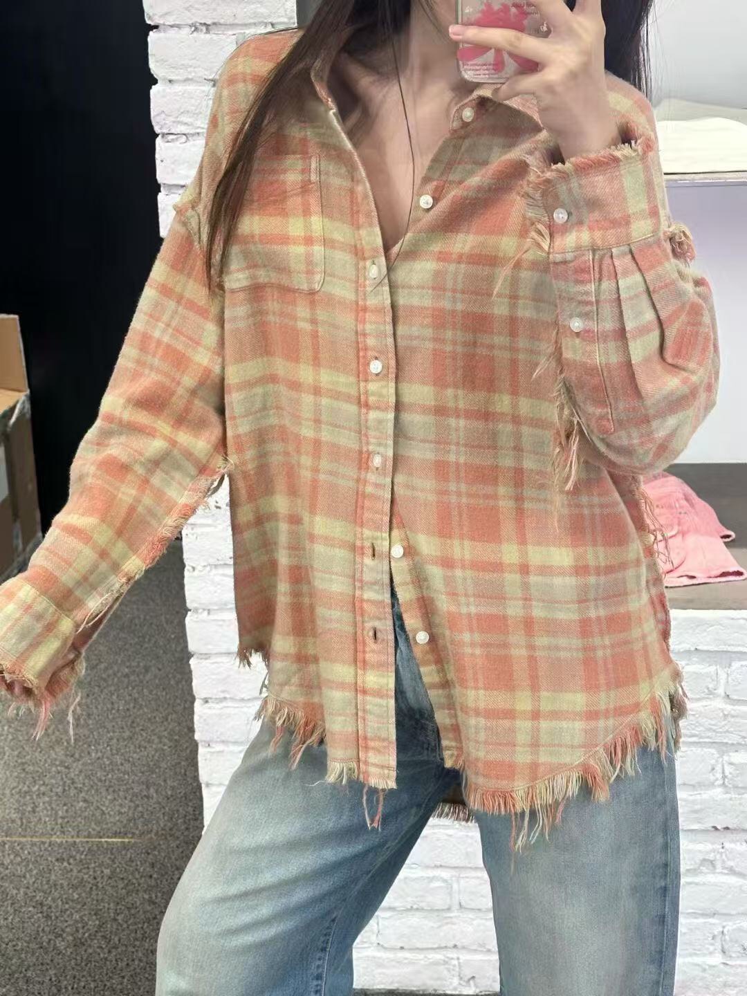 NO:755565,Model No. 20261679 Acne Studio latest model, single chest pocket, contrast plaid long-sleeved shirt, orange, SML, [M size shoulder width 51, bust 116, sleeve length 47, length 70; weight 0.305kg], women's clothing, acne studios, dior,19860909款号20261679 Acne Studio*新款 胸前单口袋 撞色格子长袖衬衣,橘红色,SML,【M码肩宽51,胸围116,袖长47,长70；重量0.305kg】,女装,acne studios,dior,,Women's clothing